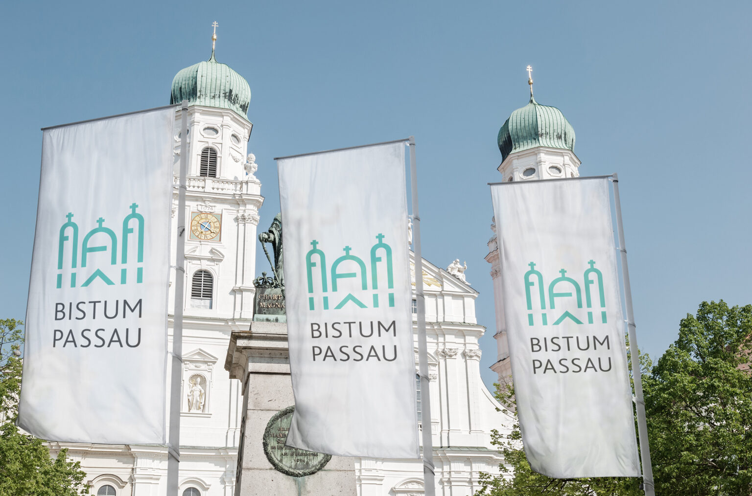 Bistum Passau Fahnen